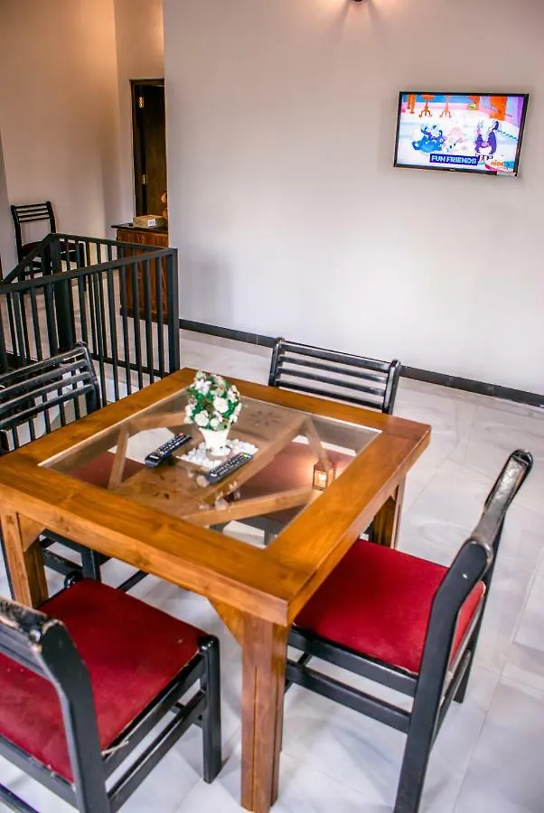 Bivora Villa Negombo Bed & Breakfast
